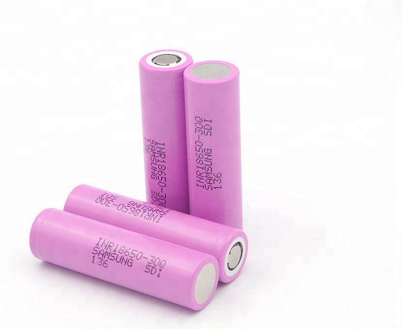 4 pack 18650 3.7V 3000mAh li-ion battery cells for flashlight